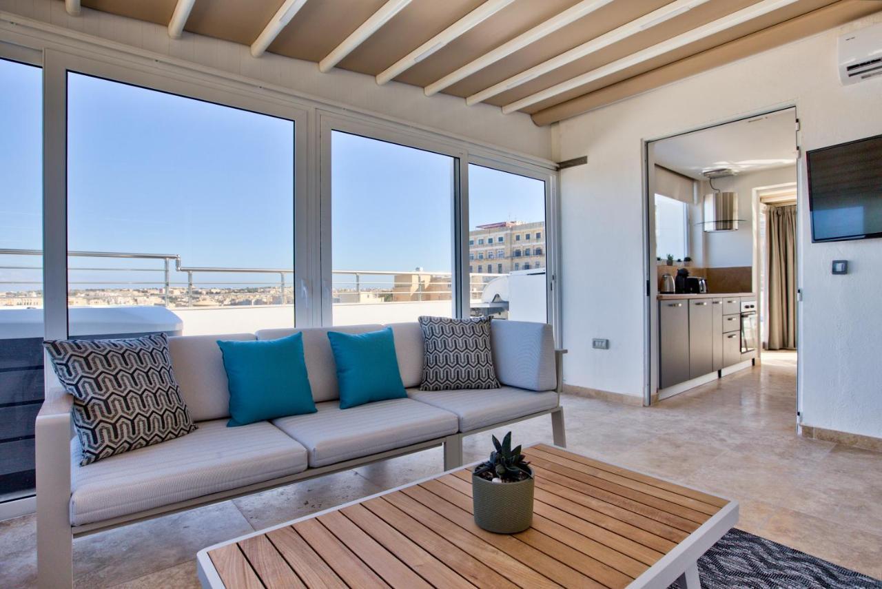 Valletta Luxury 4-Bedroom Duplex With Stunning Sea Views Private Terrace And Jacuzzi エクステリア 写真