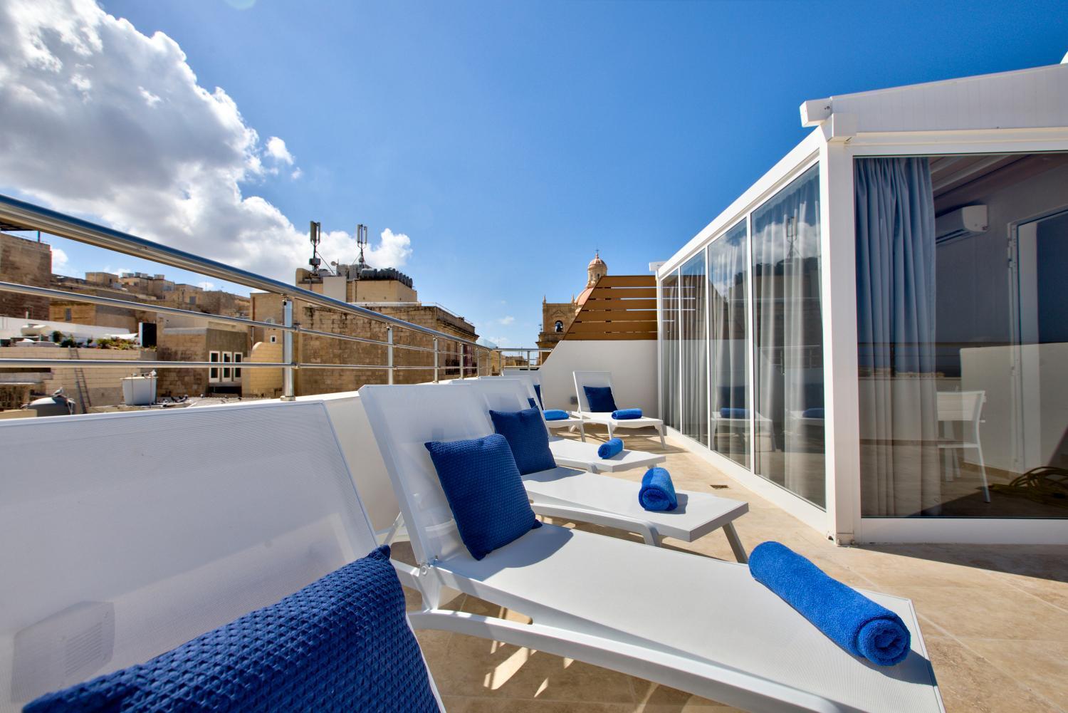 Valletta Luxury 4-Bedroom Duplex With Stunning Sea Views Private Terrace And Jacuzzi エクステリア 写真
